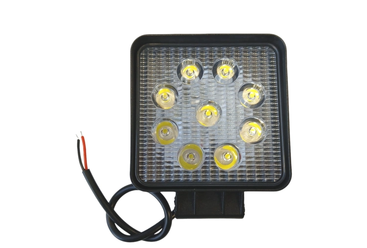 693LED0077-Photoroom.jpg