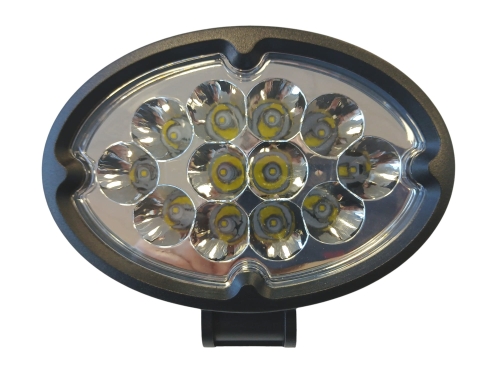 693LED3304-Photoroom.jpg