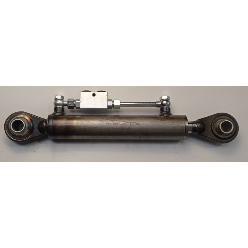lacznik-hydrauliczny-kat-2-480-690-mm-z-przegubem-kulowym-z-obu-stron-254mm-na-254mm.jpg